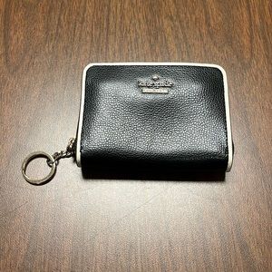Kate Spade Dani‎ zip up wallet